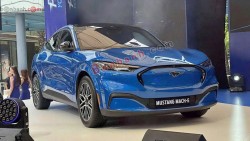 Bán ô tô Ford Mustang Mach-E Premium AWD - 2025 - xe mới