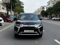Bán ô tô Mitsubishi Outlander Premium 2.0 CVT - 2022 - xe cũ