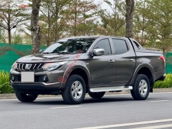 Bán ô tô Mitsubishi Triton 4x2 AT - 2019 - xe cũ