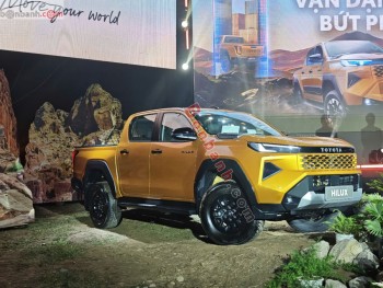 Bán ô tô Toyota Hilux Trailhunter 2.8L 4x4 AT - 2026 - xe mới