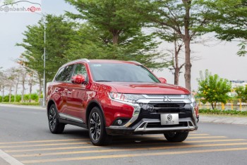 Bán ô tô Mitsubishi Outlander 2.0 CVT - 2021 - xe cũ