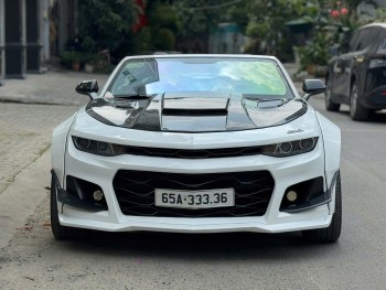 Bán ô tô Chevrolet Camaro 2.0 Turbo năm sản xuất 2016, màu trắng, xe nhập