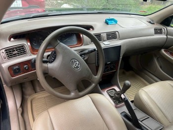 Chính chủ cần bán xe Camry 2.2 xăng nhớt là đi