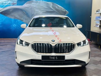 Bán ô tô BMW 5 Series 520i - 2026 - xe mới