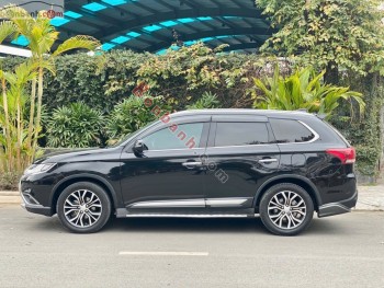 Bán ô tô Mitsubishi Outlander 2.0 CVT - 2017 - xe cũ
