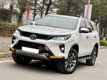 Bán ô tô Toyota Fortuner 2.4G 4x2 AT Legender - 2021 - xe cũ