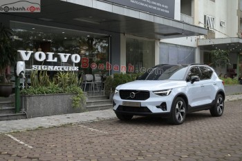 Bán ô tô Volvo XC40 Ultimate B5 AWD - 2024 - xe cũ