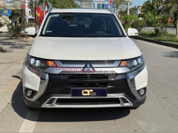 Bán ô tô Mitsubishi Outlander 2.0 CVT Premium - 2020 - xe cũ
