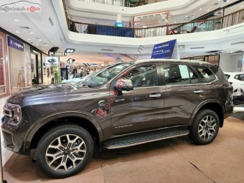 Bán ô tô Ford Everest Titanium Plus 2.0L 4x4 AT - 2026 - xe mới