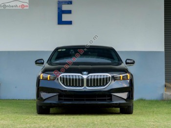 Bán ô tô BMW 5 Series 520i - 2024 - xe cũ