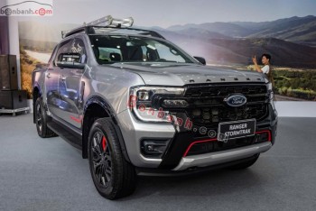 Bán ô tô Ford Ranger Stormtrak 2.0L 4x4 AT - 2026 - xe mới