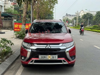 Bán ô tô Mitsubishi Outlander Premium 2.0 CVT - 2023 - xe cũ