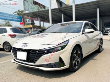 Bán ô tô Hyundai Elantra 2.0 AT Cao cấp - 2022 - xe cũ