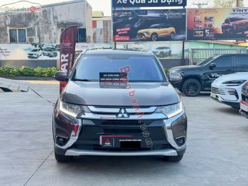 Bán ô tô Mitsubishi Outlander 2.0 CVT Premium - 2018 - xe cũ