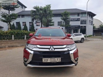 Bán ô tô Mitsubishi Outlander 2.0 CVT Premium - 2018 - xe cũ