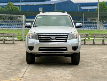 Cần bán xe Ford Everest năm 2011, màu bạc, nhập khẩu Thái Lan