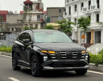 HYUNDAI TUCSON 1.6 TURBO SX 2025 XE ĐẸP NHƯ MỚI