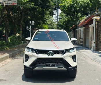 Bán ô tô Toyota Fortuner 2.4G 4x2 AT Legender - 2021 - xe cũ