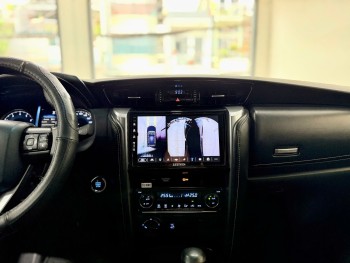 Toyota Fortuner 2.7l 4x4 AT – 2022