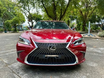 Cần bán Lexus ES 250 năm sản xuất 2022, màu đỏ, nhập khẩu, giá 1.899tỉ