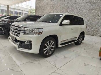 Bán xe Toyota Land Cruiser LC200 năm sản xuất 2019, màu trắng, nhập khẩu nguyên chiếc