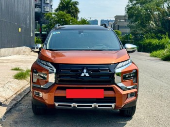 Bán Mitsubishi Xpander Cross 1.5 AT sản xuất 2024, màu cam, nhập khẩu nguyên chiếc