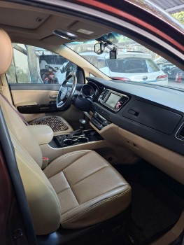 CẦN BÁN XE KIA SEDONA 3.3L GAT PREMIUM 2020 – BẢN FULL, BIỂN SÀI GÒN – GIÁ CHỈ 600 TRIỆU!