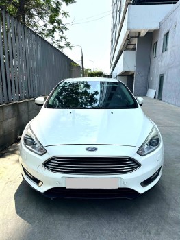Xe Ford focus titanium đời 2016 nhập khẩu nguyên chiếc