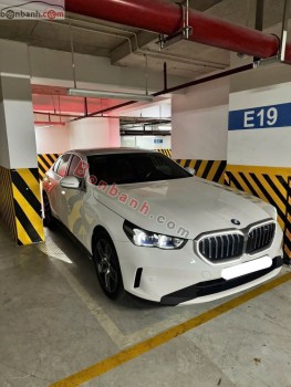 Bán ô tô BMW 5 Series 520i Premium - 2025 - xe cũ