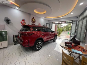 Bán ô tô Toyota Fortuner Legender 2.4L 4x2 AT - 2022 - xe cũ