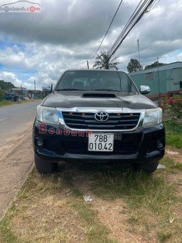 Bán ô tô Toyota Hilux 3.0G 4x4 AT - 2015 - xe cũ