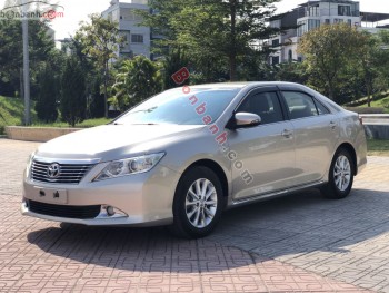 Bán ô tô Toyota Camry 2.0E - 2013 - xe cũ