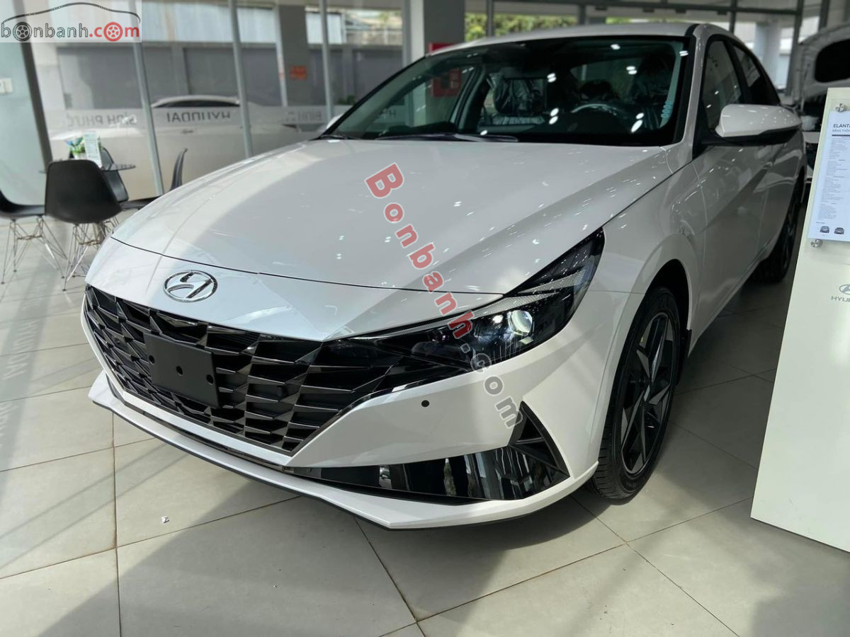 Bán ô tô Hyundai Elantra 2.0 AT Cao cấp - 2023 - xe mới
