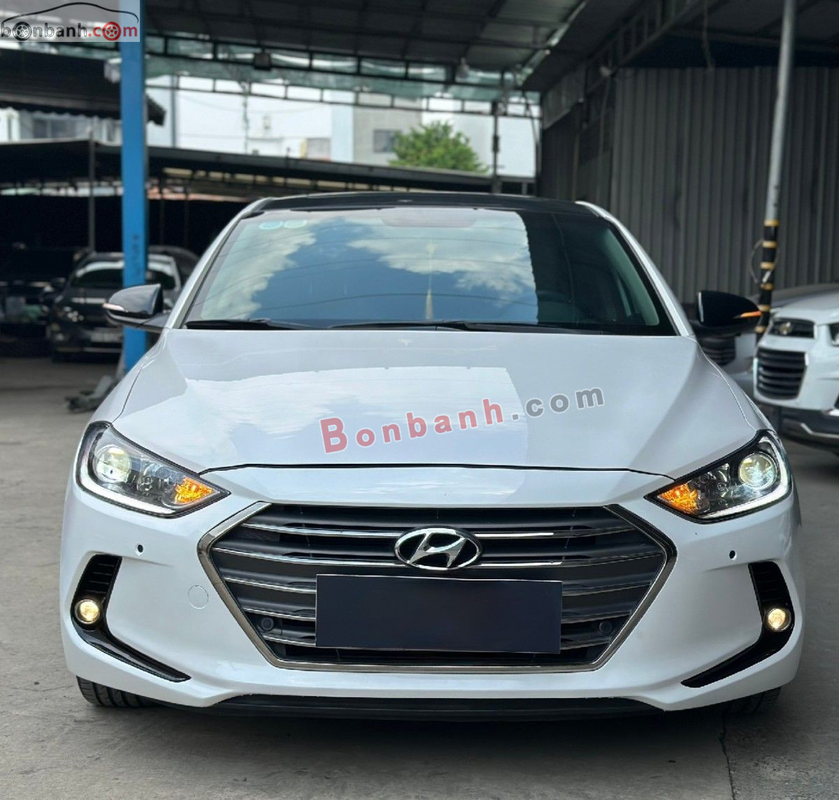 Bán ô tô Hyundai Elantra 2.0 AT - 2018 - xe cũ