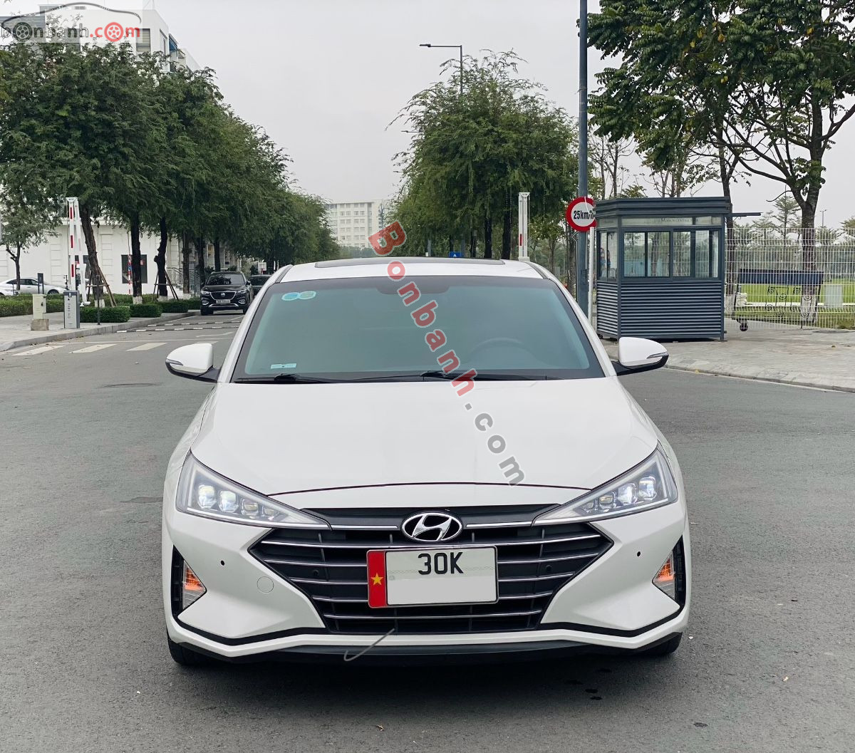 Bán ô tô Hyundai Elantra 2.0 AT - 2019 - xe cũ