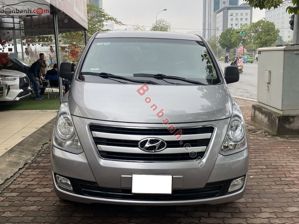 Bán ô tô Hyundai Grand Starex 2.5 MT - 2017 - xe cũ