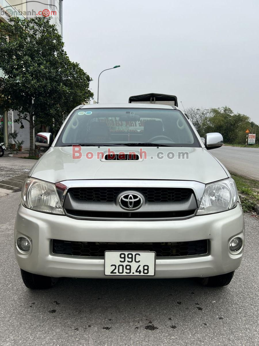 Bán ô tô Toyota Hilux 3.0G 4x4 MT - 2011 - xe cũ