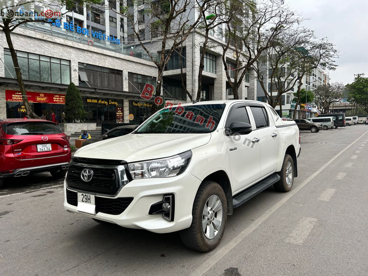 Bán ô tô Toyota Hilux 2.4E 4x2 AT - 2019 - xe cũ