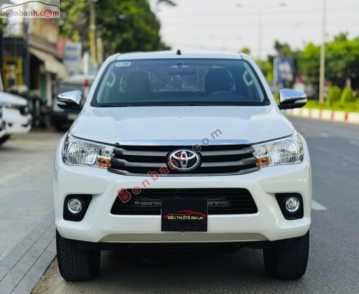 Bán ô tô Toyota Hilux 2.4E 4x2 MT - 2017 - xe cũ