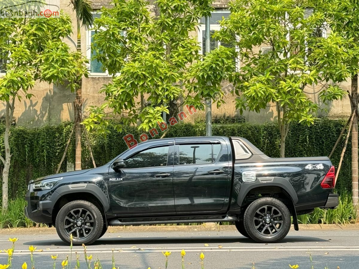 Bán ô tô Toyota Hilux 2.8L 4x4 AT - 2021 - xe cũ