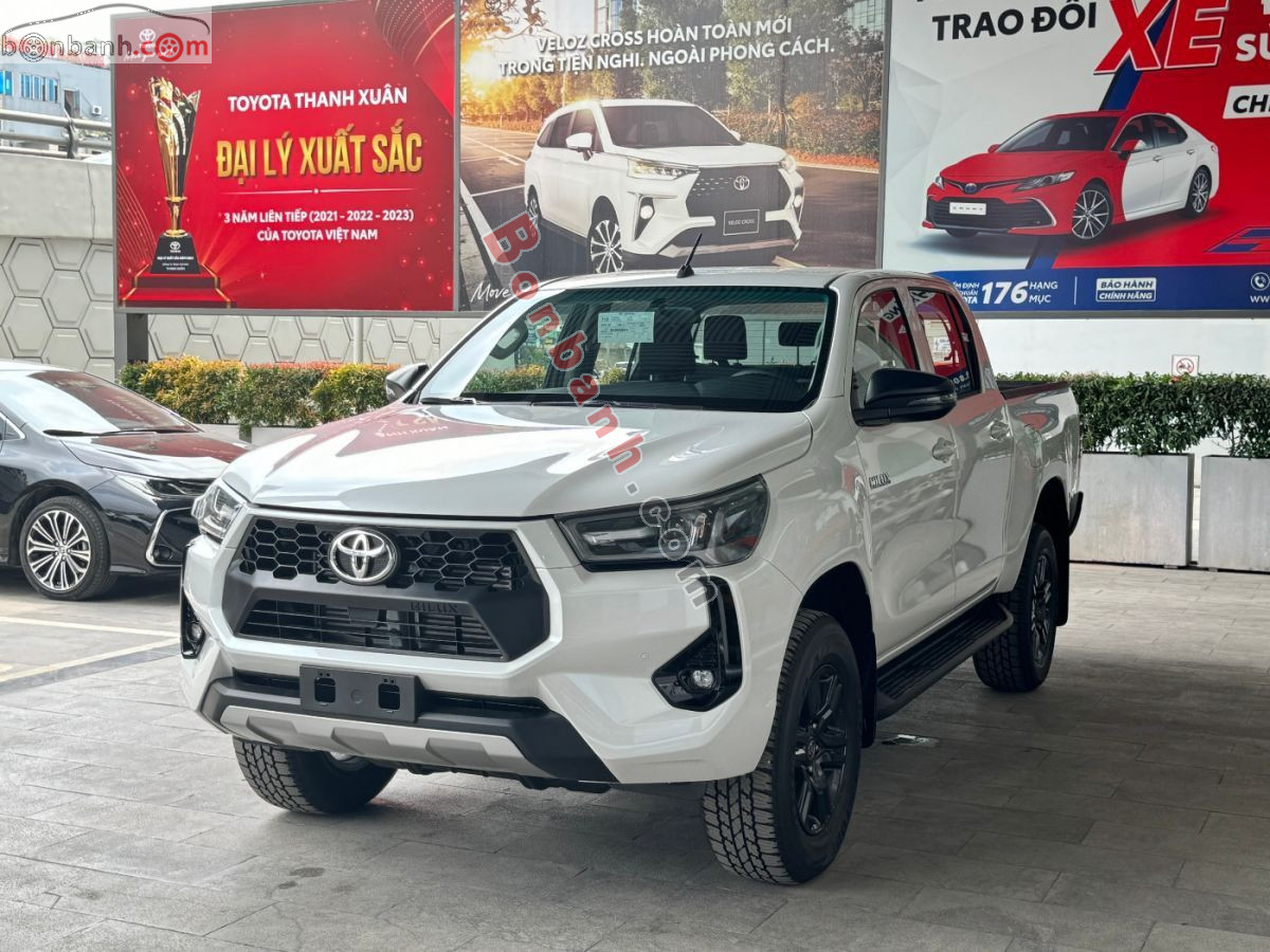 Bán ô tô Toyota Hilux 2.4L 4x2 AT - 2024 - xe mới