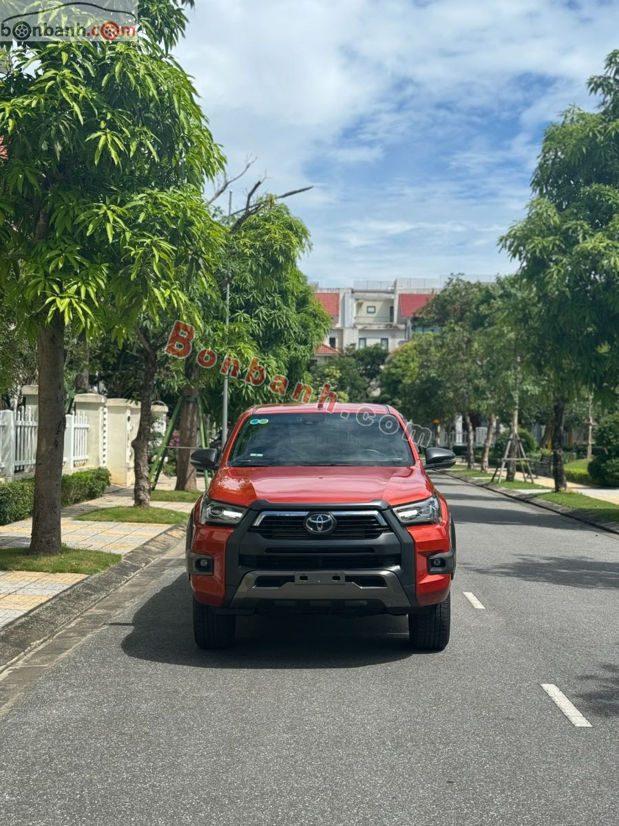 Bán ô tô Toyota Hilux 2.8L 4x4 AT - 2021 - xe cũ