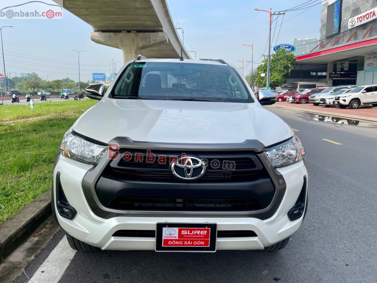 Bán ô tô Toyota Hilux 2.4L 4x2 AT - 2021 - xe cũ