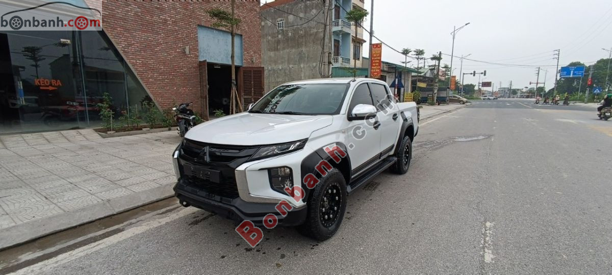 Bán ô tô Mitsubishi Triton 4x2 AT - 2022 - xe cũ