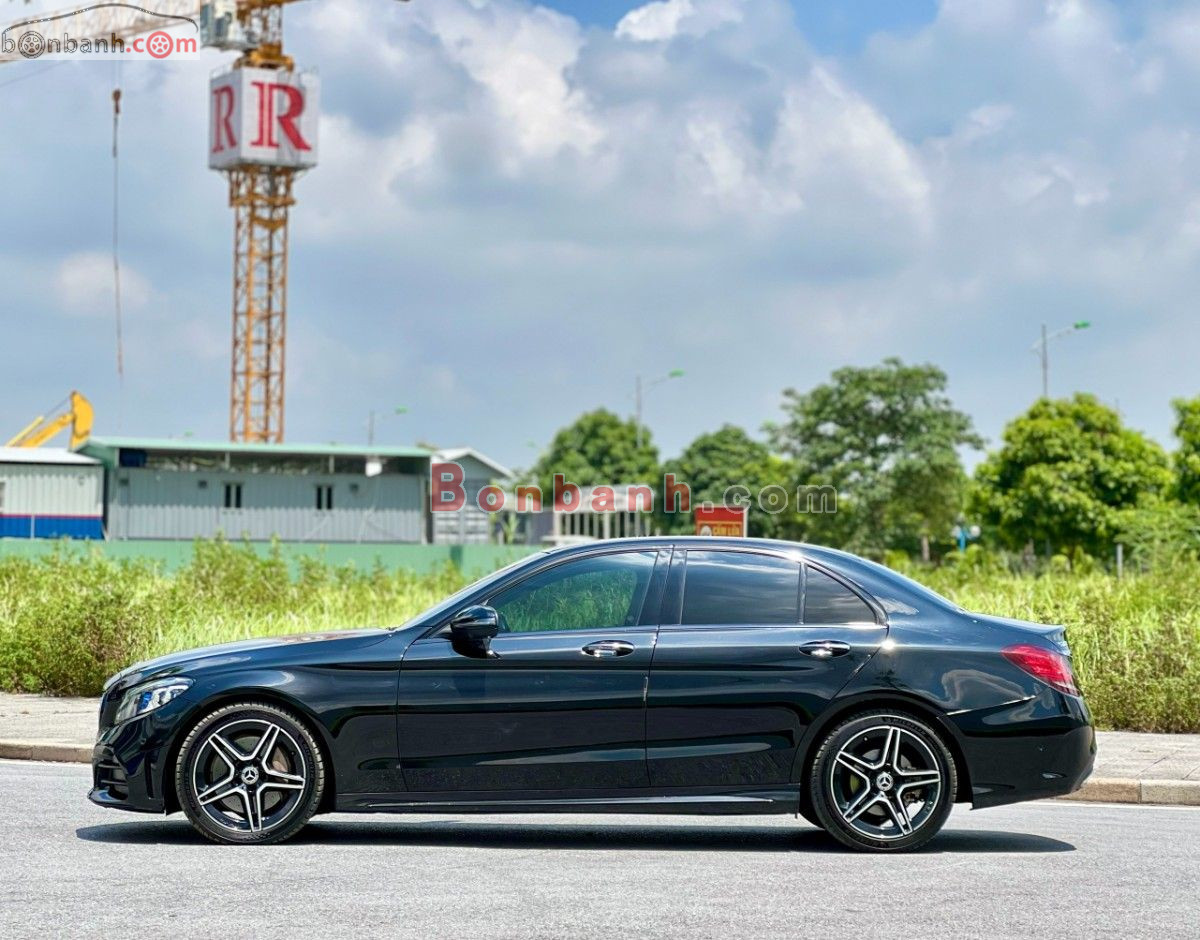 Bán ô tô Mercedes Benz C class C300 AMG - 2020 - xe cũ