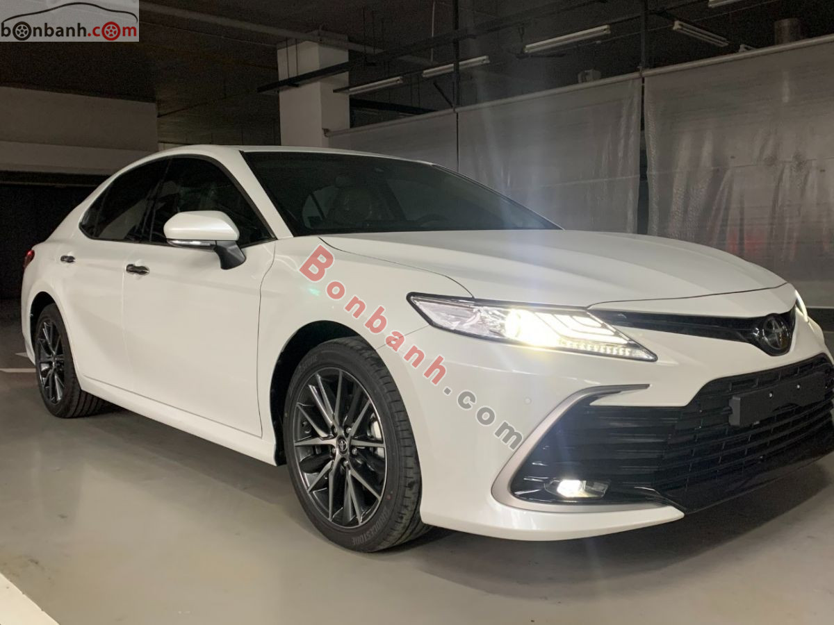 Bán ô tô Toyota Camry 2.0Q - 2024 - xe mới