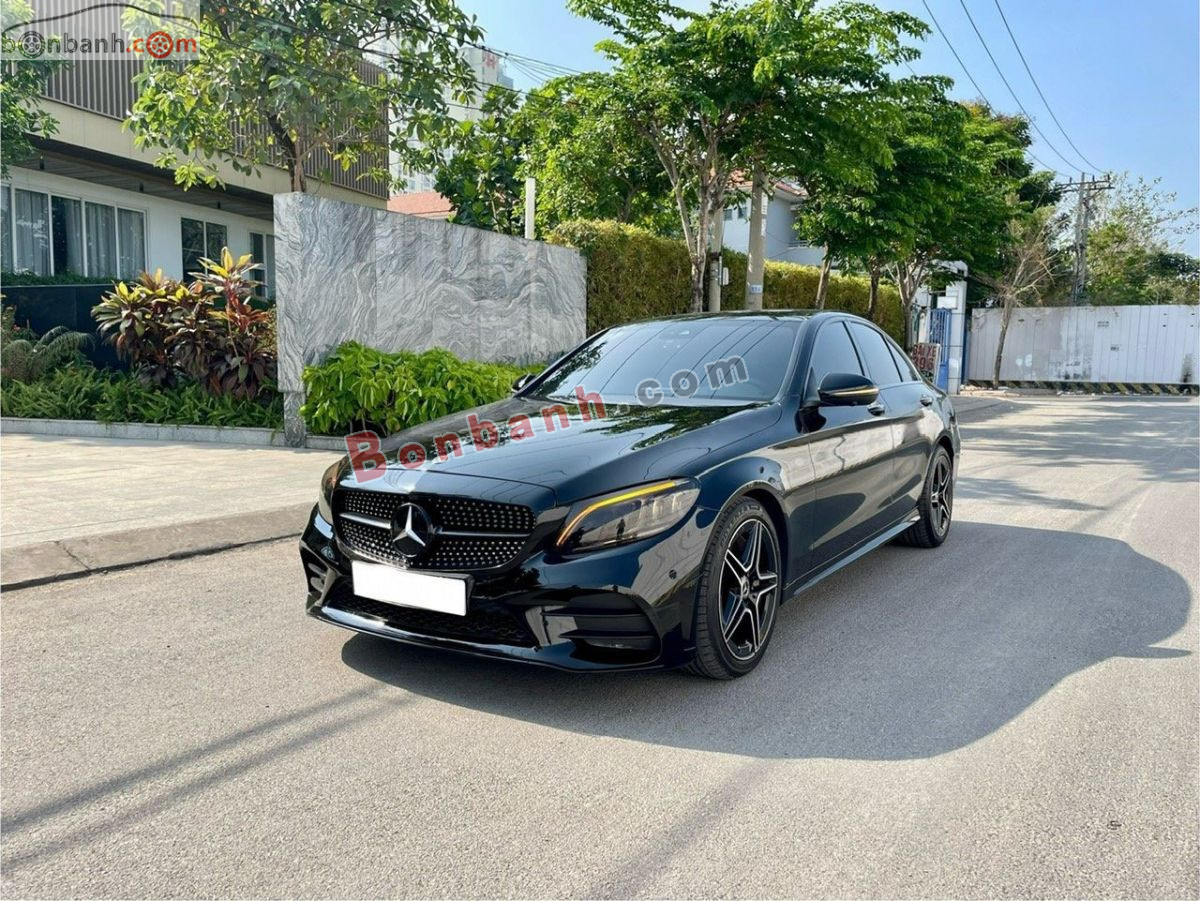 Bán ô tô Mercedes Benz C class C300 AMG - 2020 - xe cũ