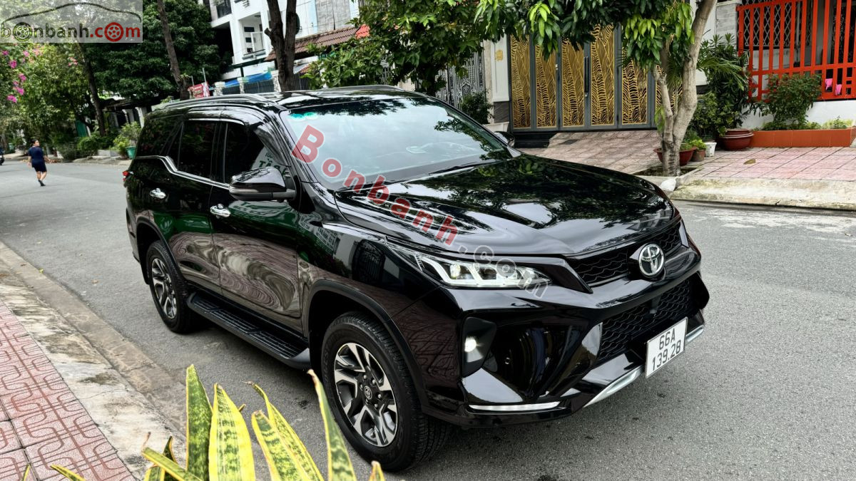 Bán ô tô Toyota Fortuner 2.4G 4x2 AT Legender - 2021 - xe cũ