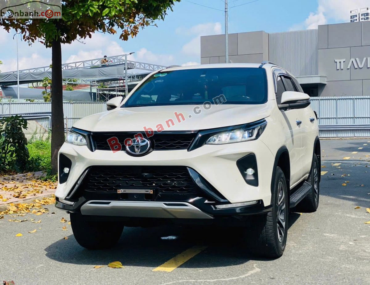 Bán ô tô Toyota Fortuner 2.4G 4x2 AT Legender - 2021 - xe cũ