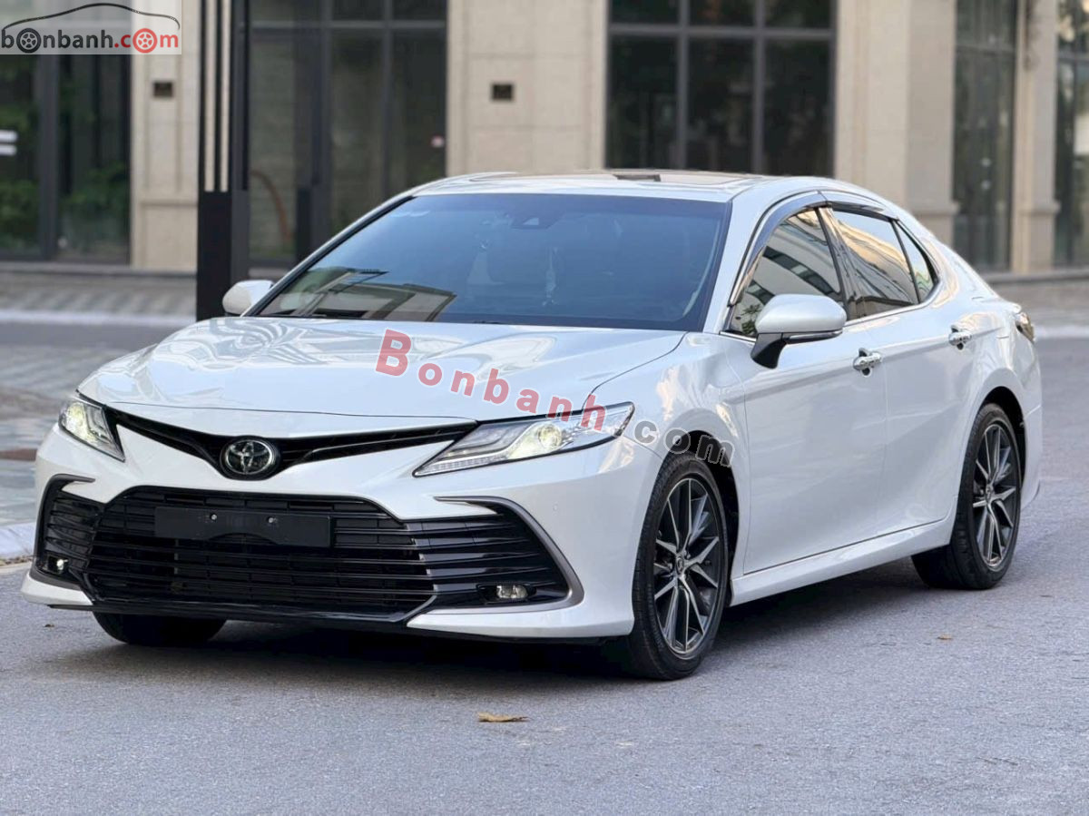 Bán ô tô Toyota Camry 2.0Q - 2022 - xe cũ